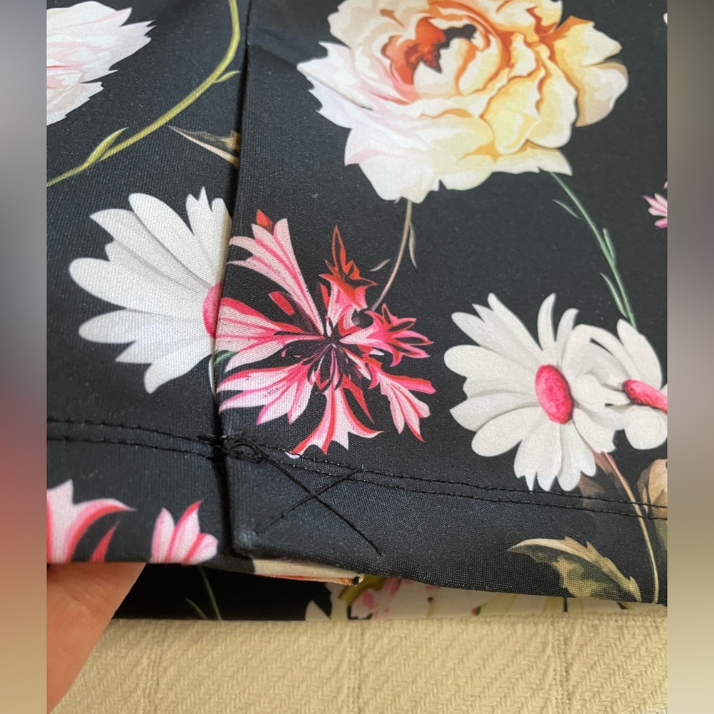 Tahari floral midi Skirt - Picture 2 of 8